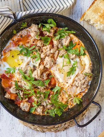 Eggs Fried On Tomatoes With Tuna