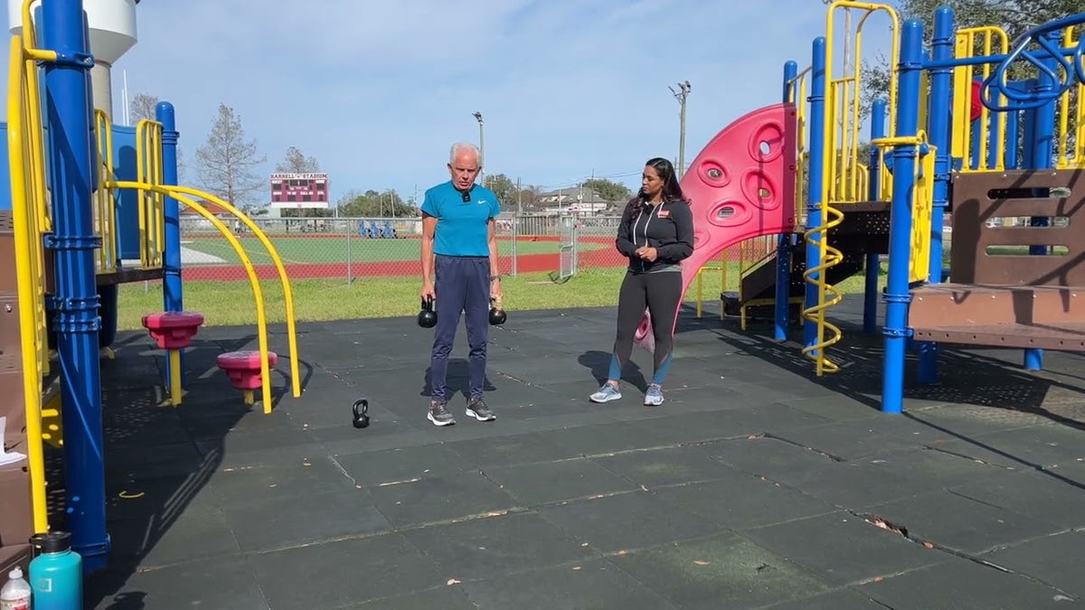 Kettlebell Stationary Reverse Lunge with Transition – MaxWell Nutrition