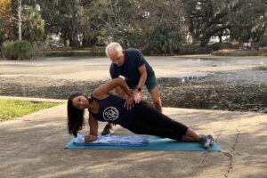 Side Plank with Drops & Toe Touches